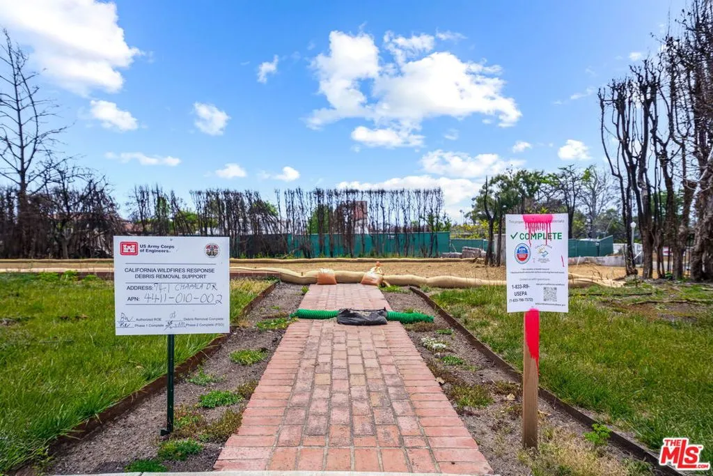 Pacific Palisades, California 90272, United States, ,Land,Pending,130823