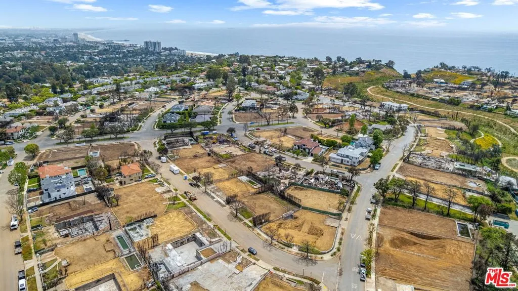 Pacific Palisades, California 90272, United States, ,Land,Pending,130823