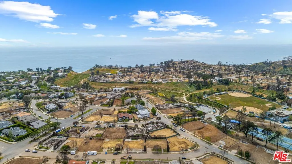 Pacific Palisades, California 90272, United States, ,Land,Pending,130823