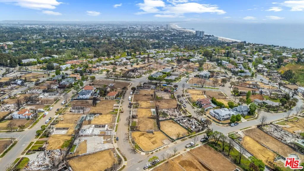 Pacific Palisades, California 90272, United States, ,Land,Pending,130823