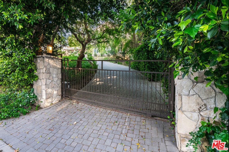 422 Parkwood Drive
