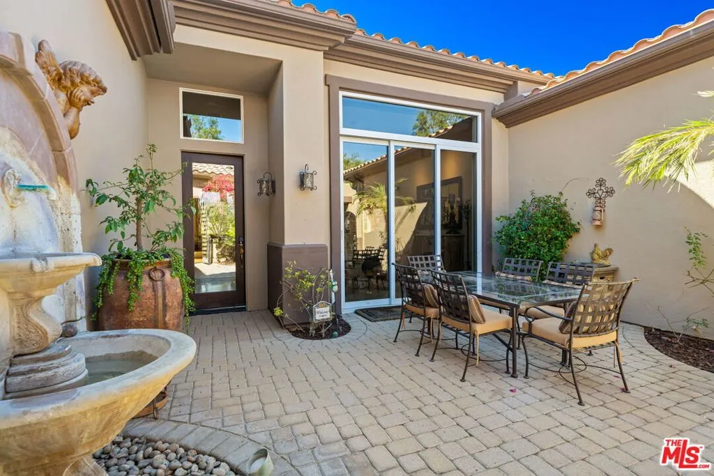 La Quinta, California 92253, United States, 3 Bedrooms Bedrooms, ,4 BathroomsBathrooms,Residential,Active,78569