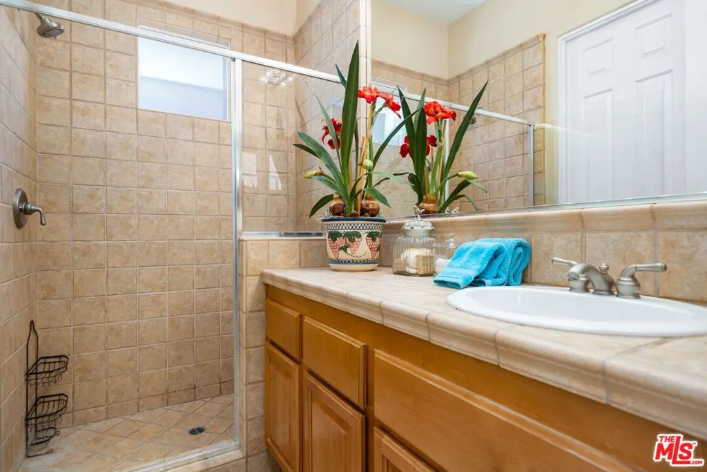 La Quinta, California 92253, United States, 3 Bedrooms Bedrooms, ,4 BathroomsBathrooms,Residential,Active,78569