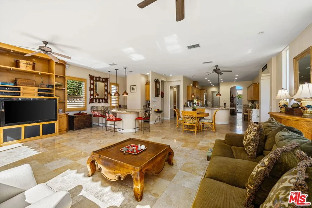 La Quinta, California 92253, United States, 3 Bedrooms Bedrooms, ,4 BathroomsBathrooms,Residential,Active,78569