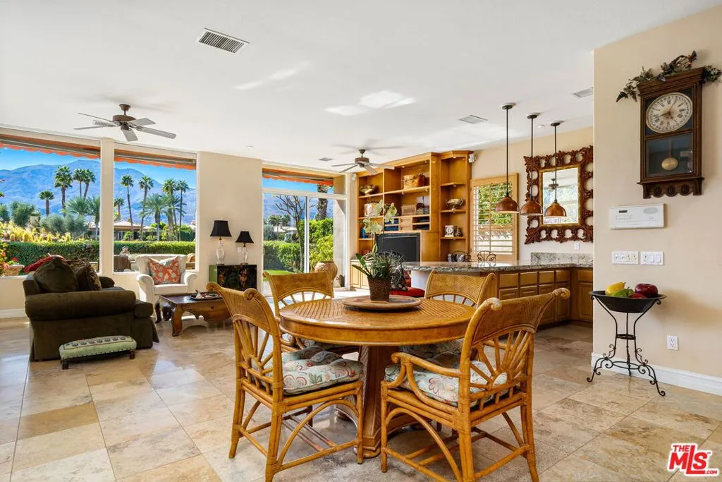 La Quinta, California 92253, United States, 3 Bedrooms Bedrooms, ,4 BathroomsBathrooms,Residential,Active,78569