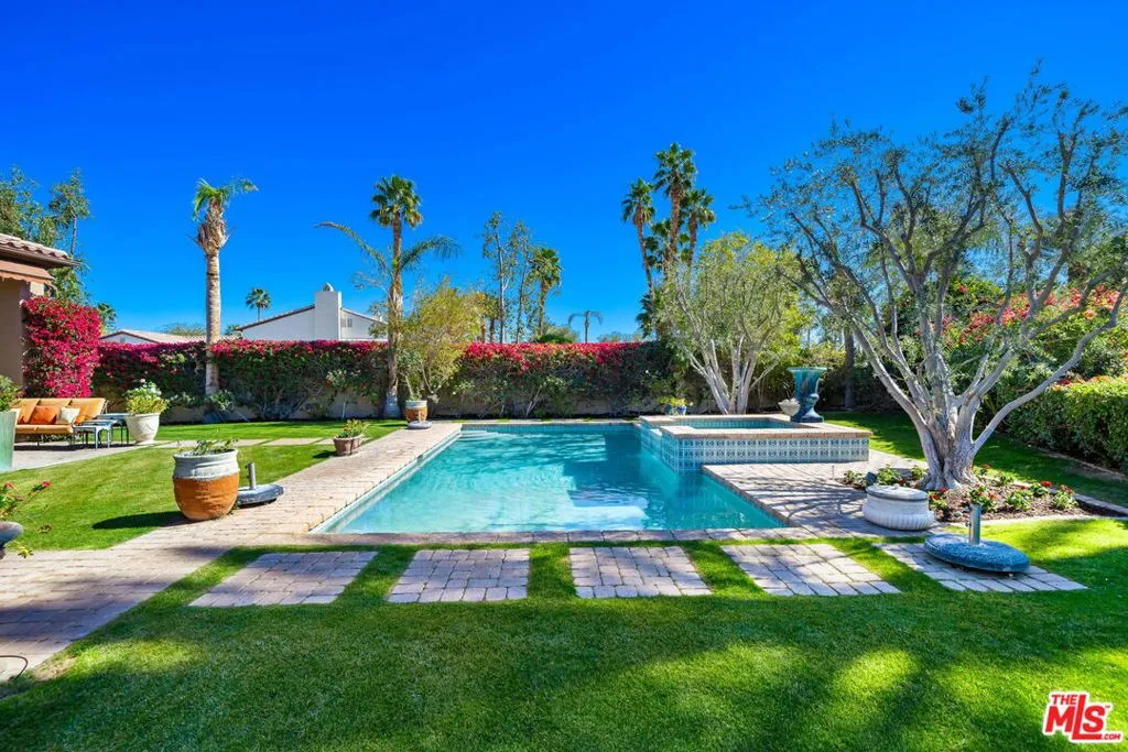 La Quinta, California 92253, United States, 3 Bedrooms Bedrooms, ,4 BathroomsBathrooms,Residential,Active,78569