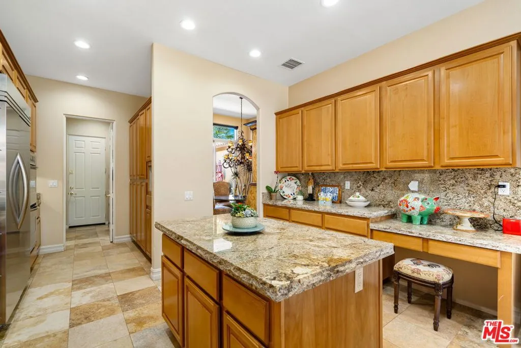 La Quinta, California 92253, United States, 3 Bedrooms Bedrooms, ,4 BathroomsBathrooms,Residential,Active,78569