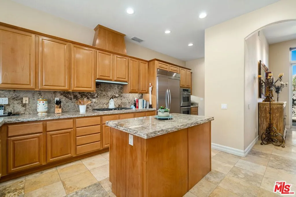 La Quinta, California 92253, United States, 3 Bedrooms Bedrooms, ,4 BathroomsBathrooms,Residential,Active,78569