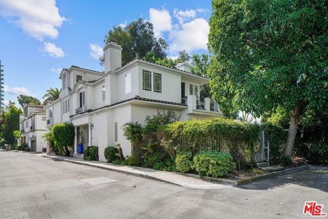 A home in Marina Del Rey