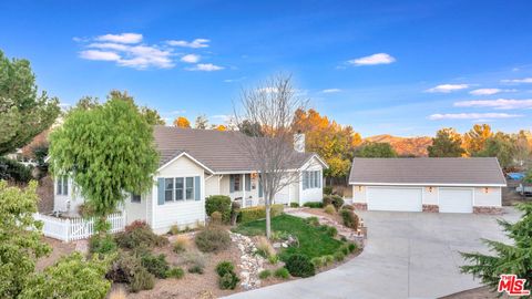 A home in Agua Dulce