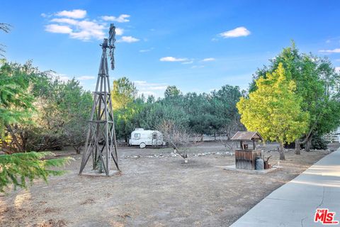 A home in Agua Dulce