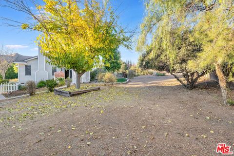 A home in Agua Dulce