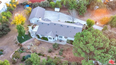 A home in Agua Dulce