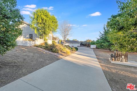 A home in Agua Dulce