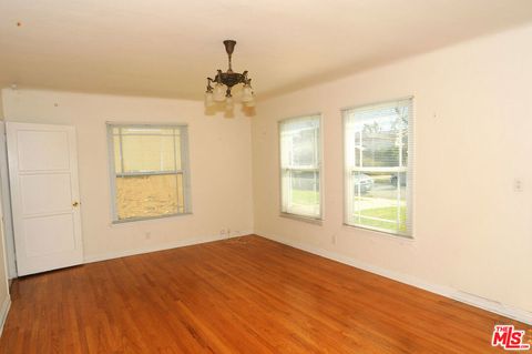 A home in Inglewood