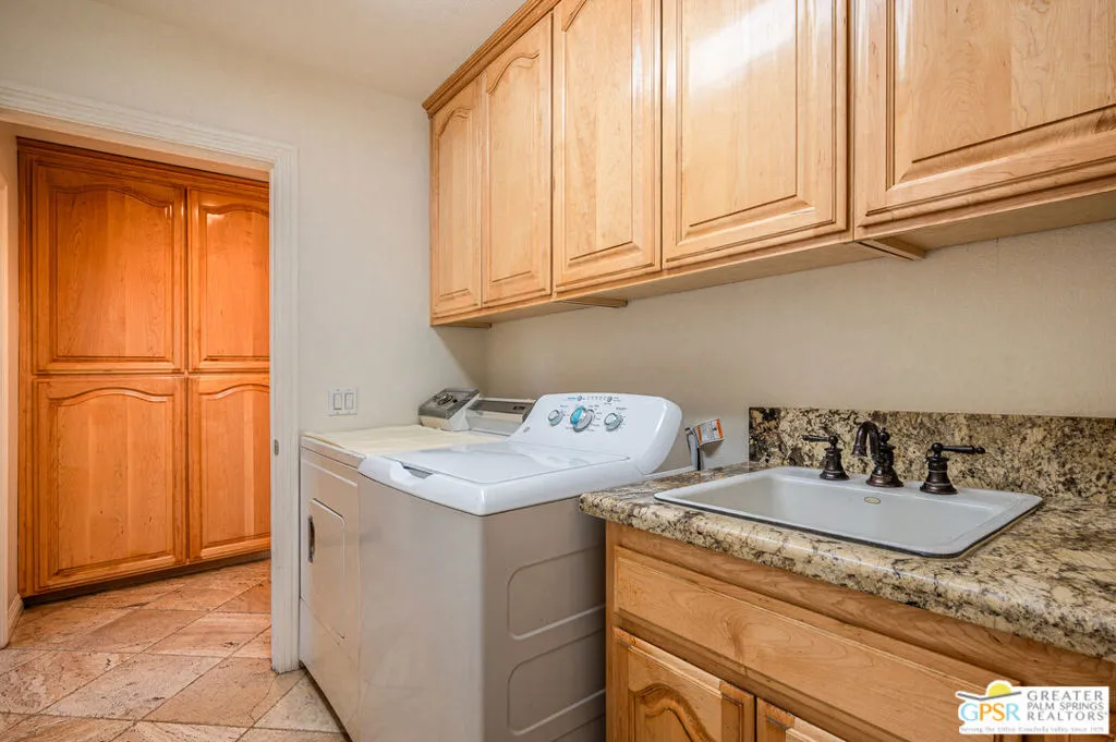 Palm Springs, California 92264, United States, 3 Bedrooms Bedrooms, ,3 BathroomsBathrooms,Residential,Active,78844