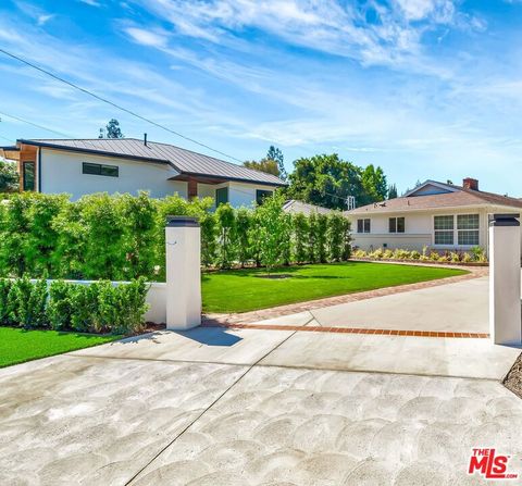 A home in Woodland Hills