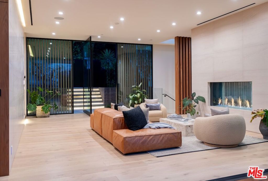 Properties 2 3748 Berry Drive