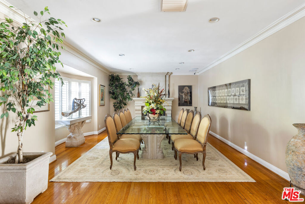 Properties 4 5630 Valley Oak Drive