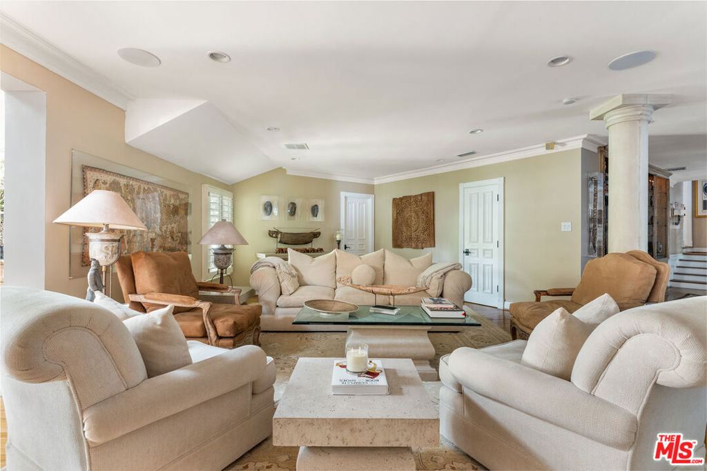 Properties 2 5630 Valley Oak Drive