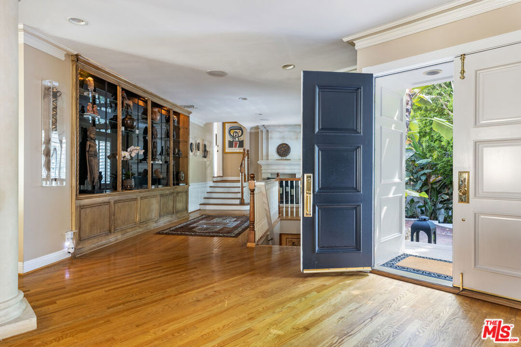 Properties 1 5630 Valley Oak Drive