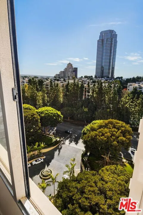 Los Angeles, California 90067, United States, 1 Bedroom Bedrooms, ,1 BathroomBathrooms,Residential,Pending,27551