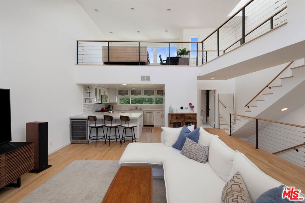 2432 7th Street 4