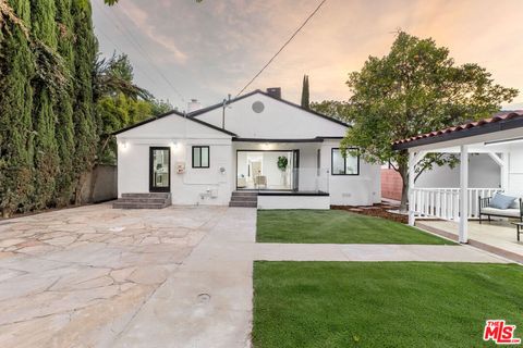 A home in Studio City