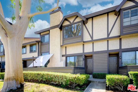 A home in Reseda