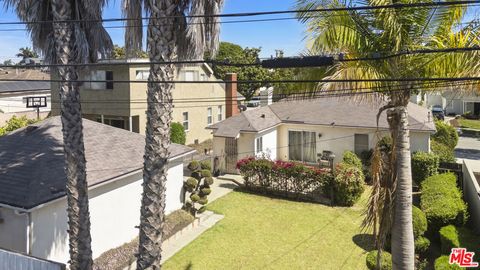 A home in Inglewood