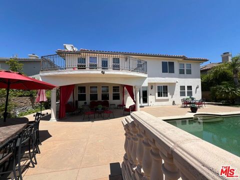 A home in Porter Ranch