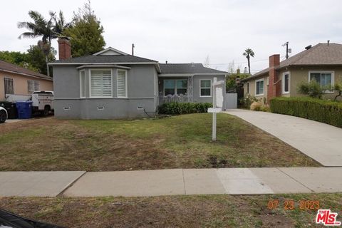 Single Family Residence in Los Angeles CA 2803 Cardiff Avenue.jpg