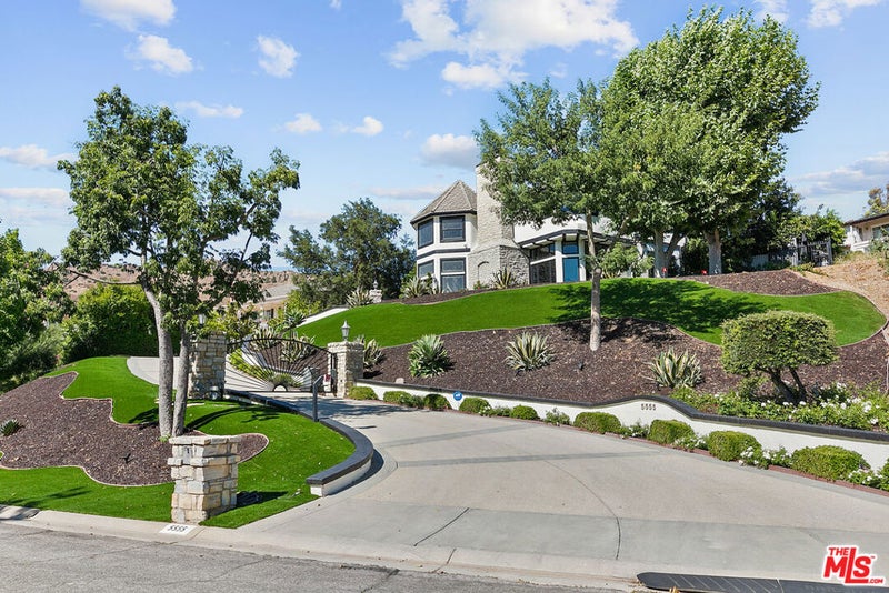 5555 Little Fawn Court