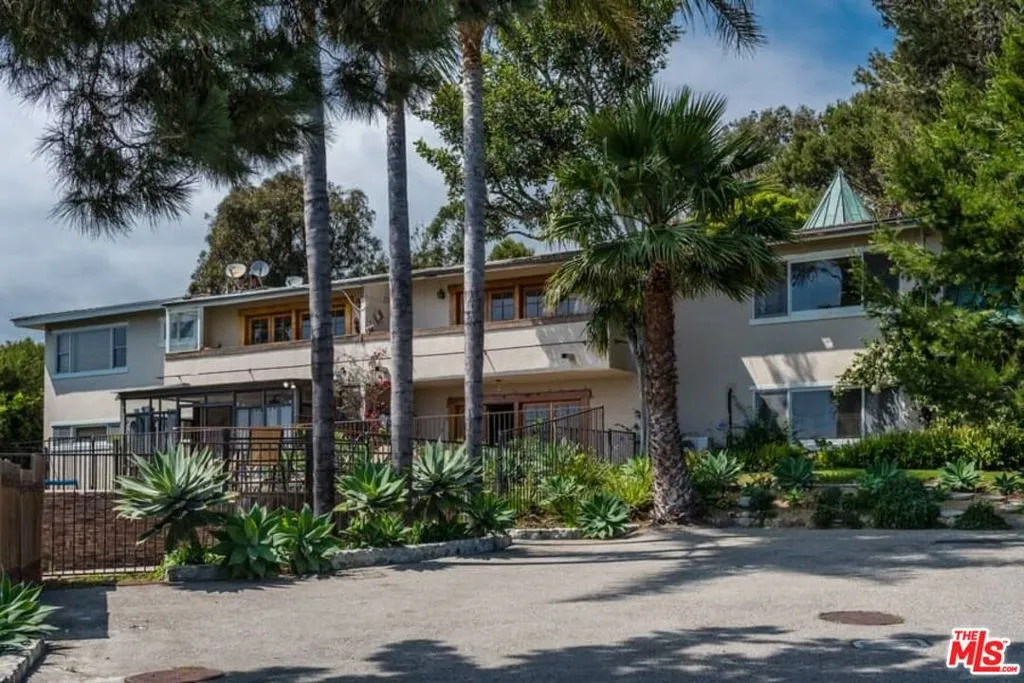 Malibu, California 90265, United States, 11 Bedrooms Bedrooms, ,10 BathroomsBathrooms,Residential,Active,14530