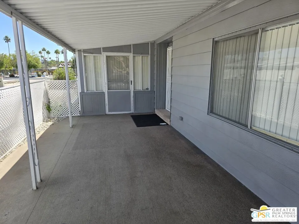 Palm Springs, California 92264, United States, 2 Bedrooms Bedrooms, ,2 BathroomsBathrooms,Residential,Active,127743