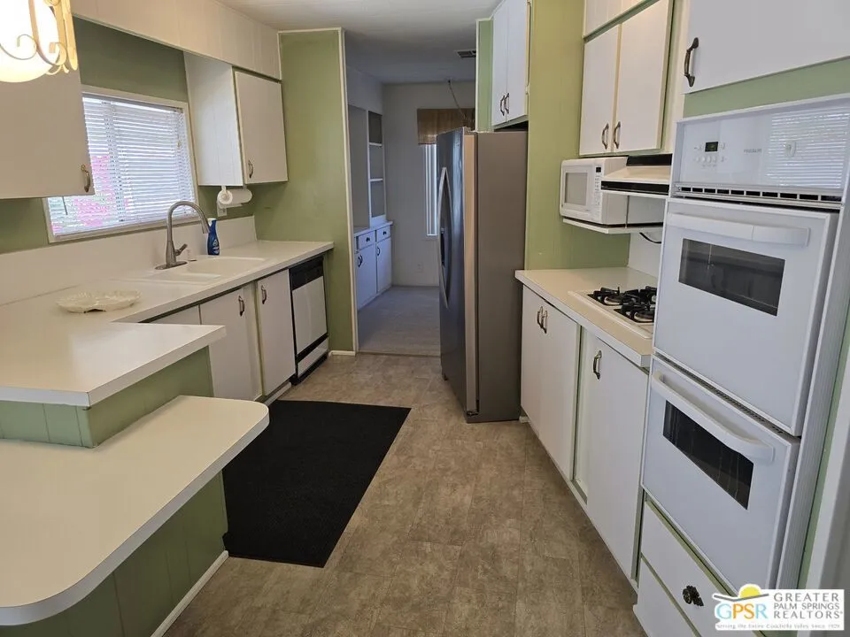 Palm Springs, California 92264, United States, 2 Bedrooms Bedrooms, ,2 BathroomsBathrooms,Residential,Active,127743