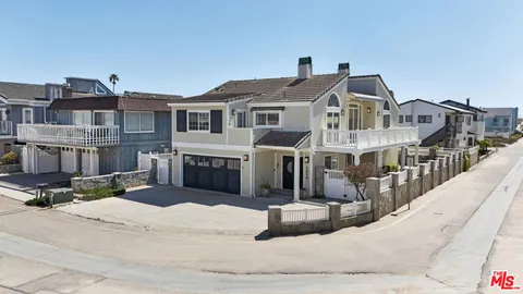 MLS: 25514379