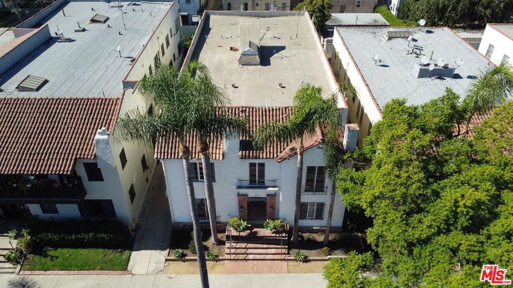 Properties 3 409 N Genesee Avenue