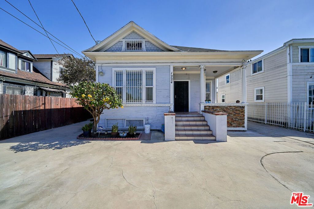 listing image 60