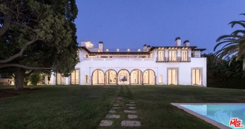 133 S Mapleton Drive Los Angeles CA 90024