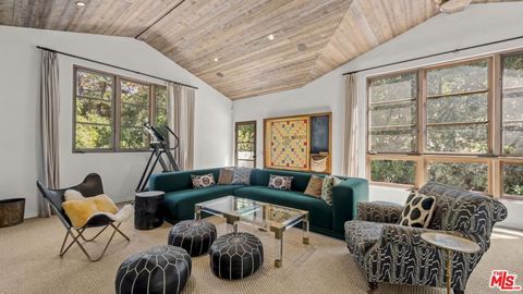 A home in Studio City