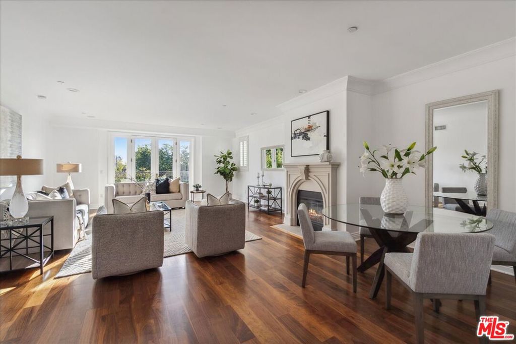Properties 3 261 S Reeves Drive 304