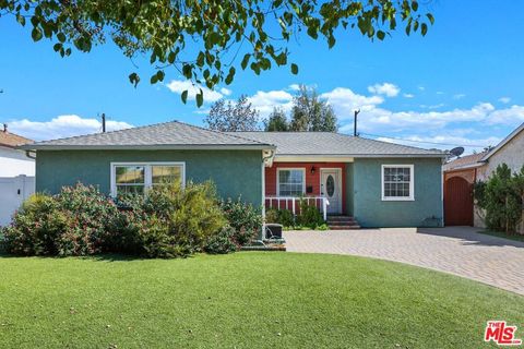 A home in Arleta