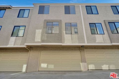 A home in North Hollywood