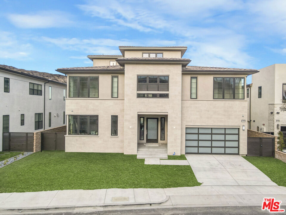 Properties 1 11848 N Hillsborough Lane