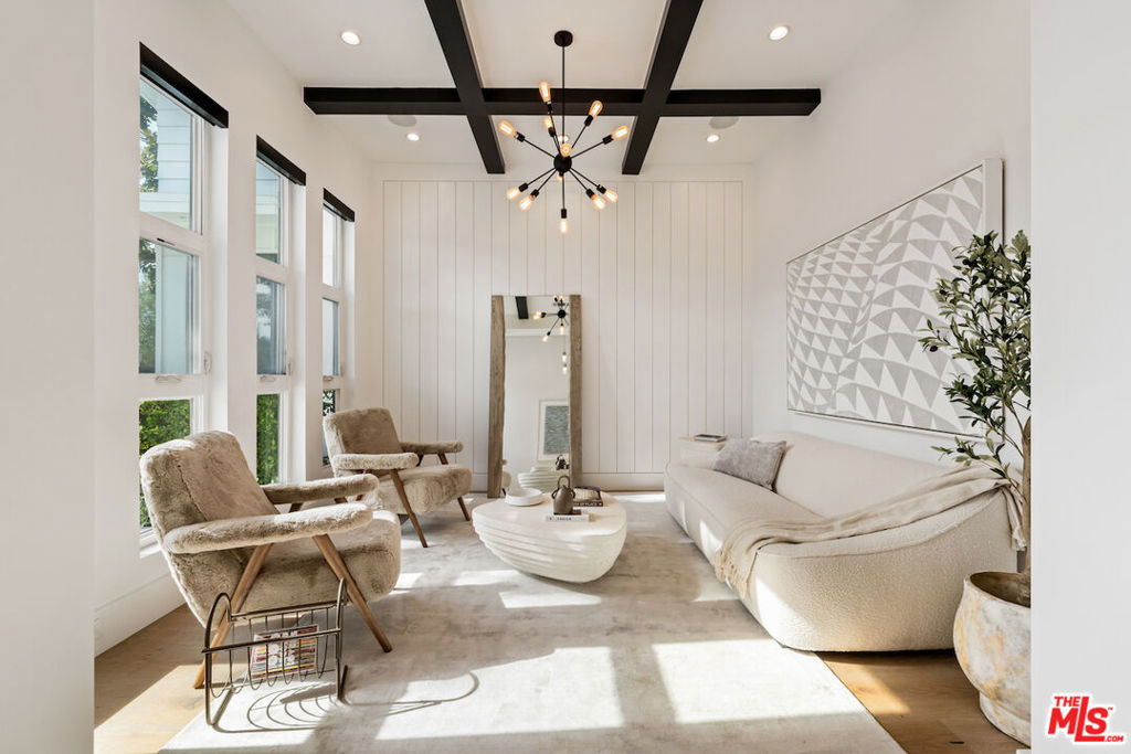 Properties 2 4910 Laurelgrove Avenue