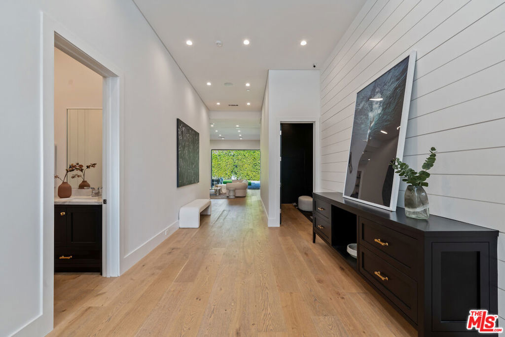 Properties 3 4910 Laurelgrove Avenue
