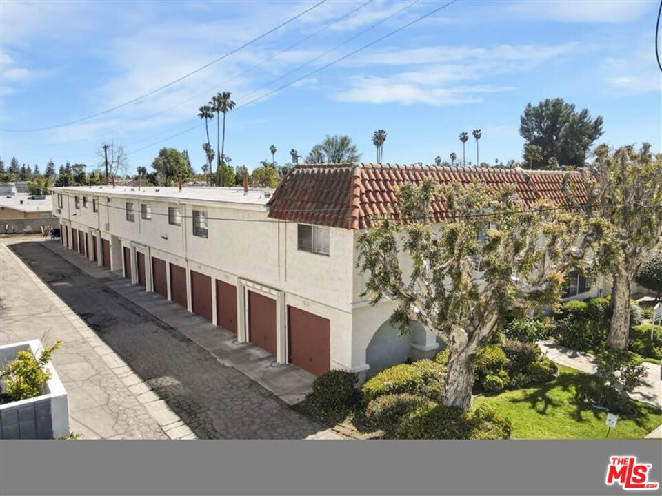 Properties 3 7356 Corbin Avenue