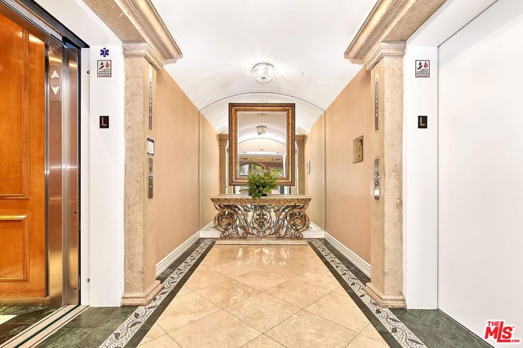 Properties 4 430 N Oakhurst Drive 202