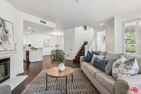 MLS: 25536071